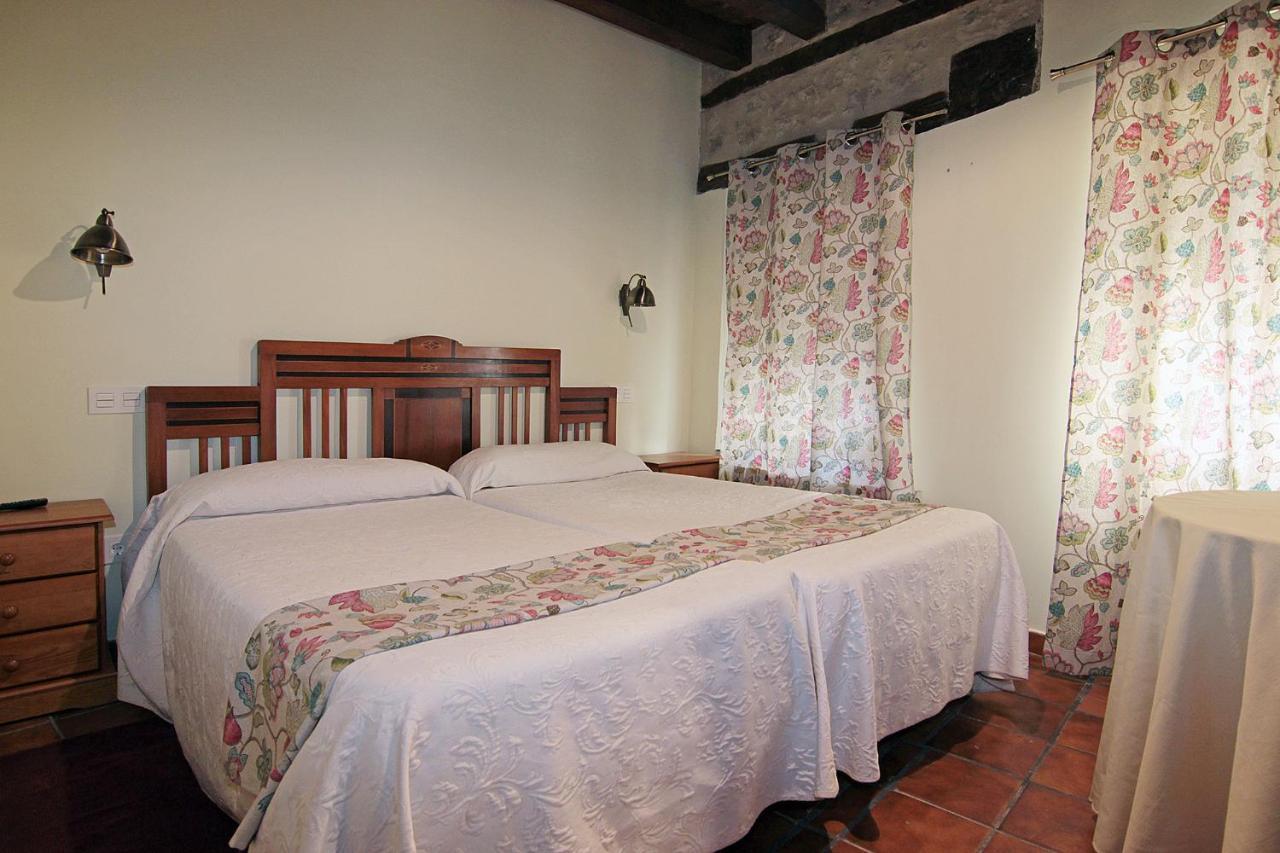 Hotel Rural Los Abuelos Montemayor de Pililla Eksteriør bilde