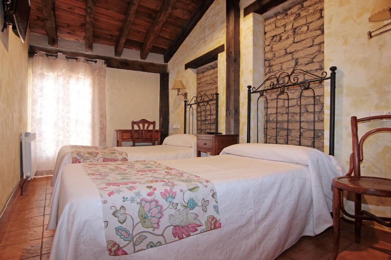 Hotel Rural Los Abuelos Montemayor de Pililla Eksteriør bilde